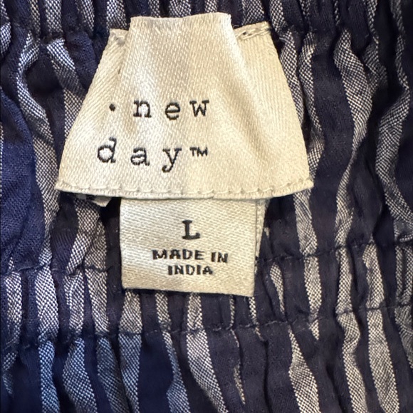 Elegant Navy Striped Women's Dress - Picture 2 of 8